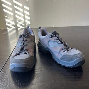 Lowa GTX women’s 7 hiking shoe tempest lo